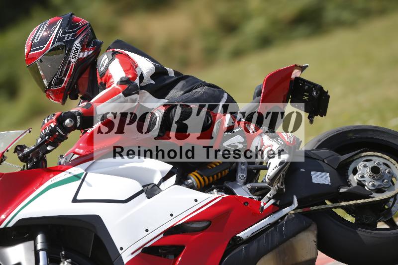 Archiv-2025/27 12.06.2025 Ducati Schweiz Trackday Warmup  ADR/gruen-vert/40